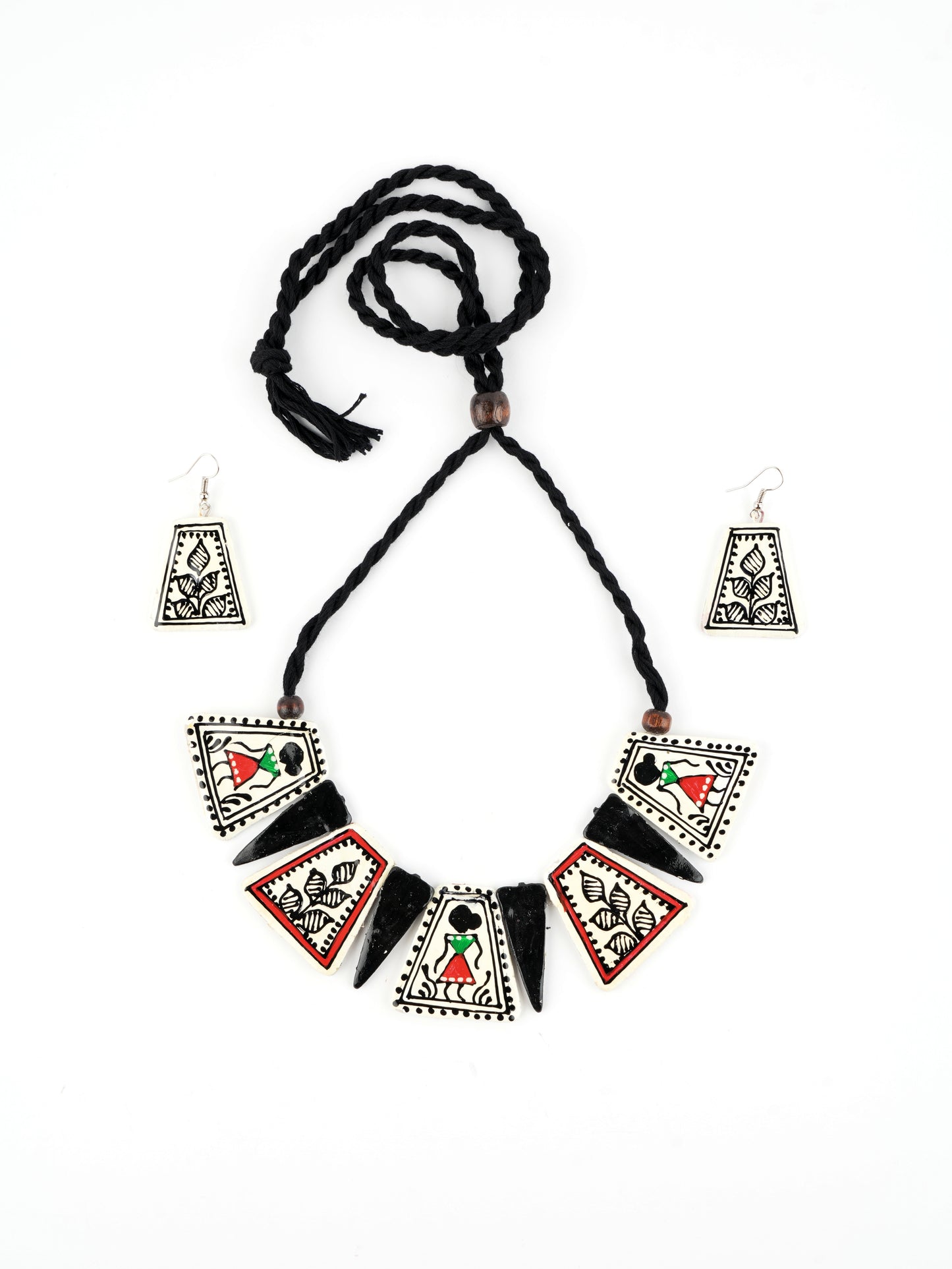 Round Neck Handmade Nacklace With Earrings