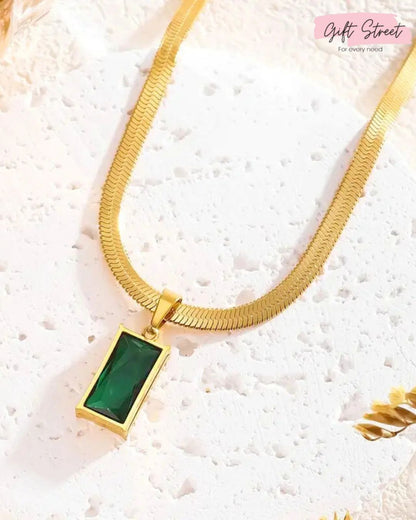 Green Snake Chain Pendant: The Ultimate Modern Accessory