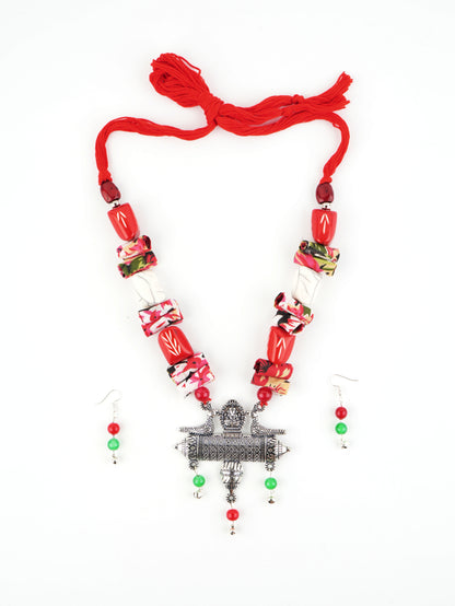 Red Green Handmade Nacklace & Earrings
