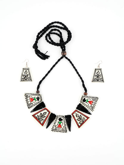 Round Neck Handmade Nacklace With Earrings