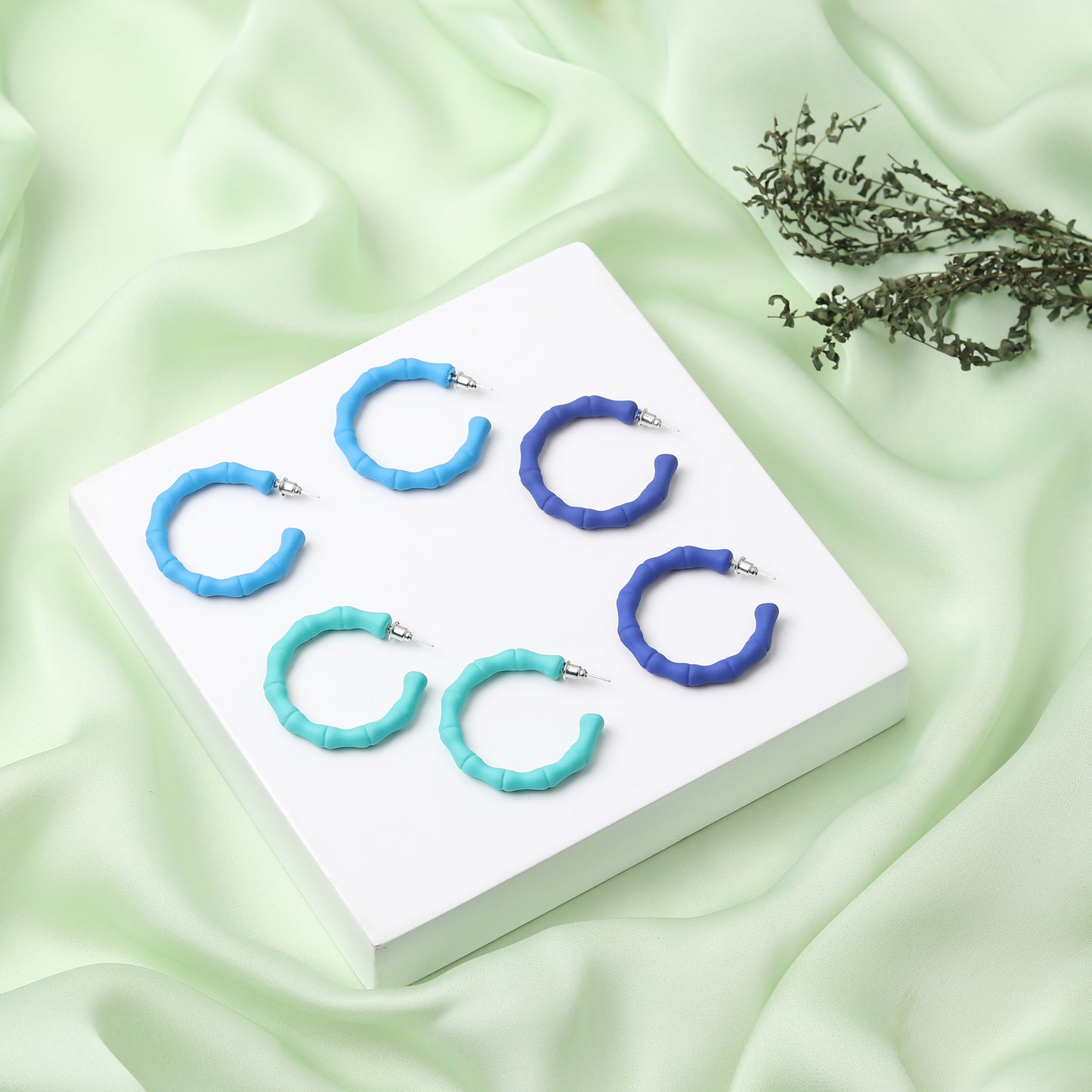 Colour-blocked Hoop Earrings