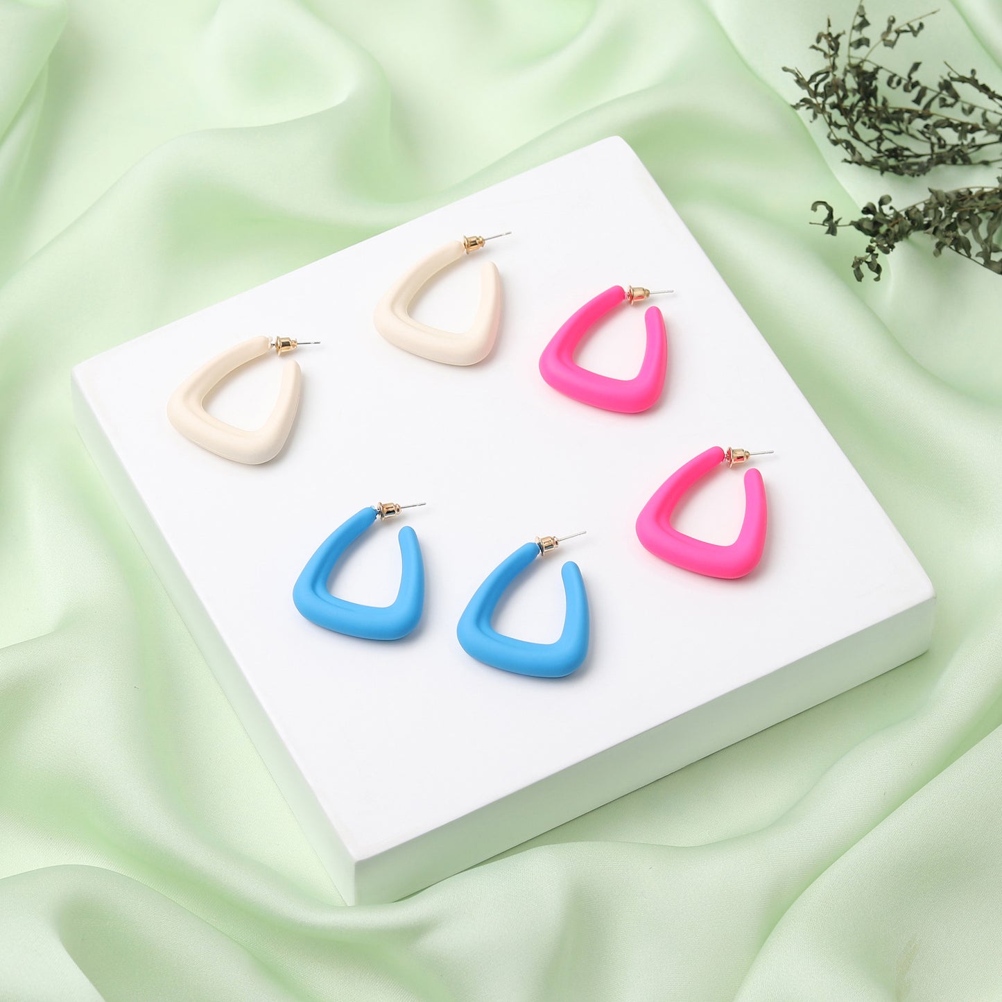 Sculpted Hoop Earrings