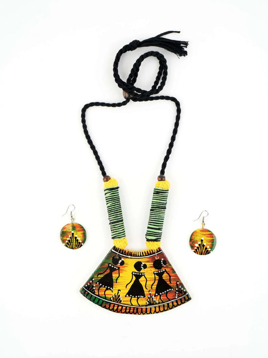 Three Girl Ceramic Handmade Nacklace With Earrings