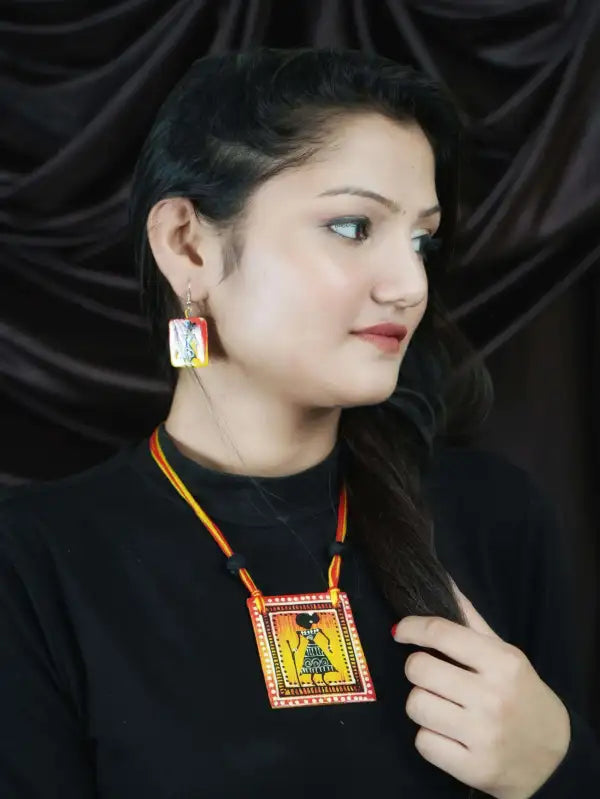 Girl Ceramic Handmade Nacklace With Earrings