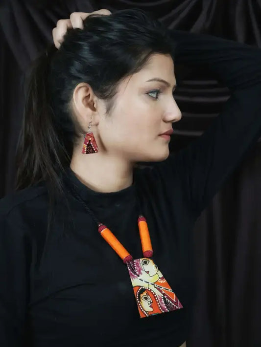 Two Girl Ceramic Handmade Nacklace With Earrings