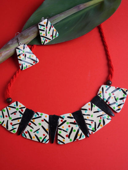 Multi Texture Ceramic Handmade Nacklace With Earrings