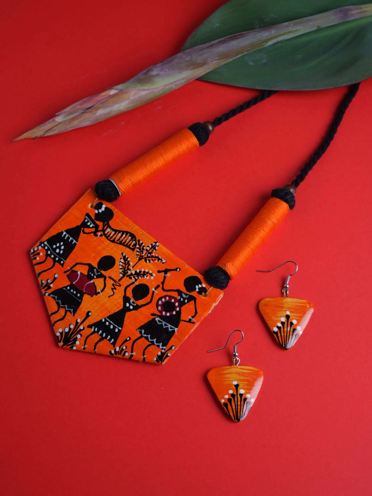 Four Girl Ceramic Handmade Nacklace With Earrings