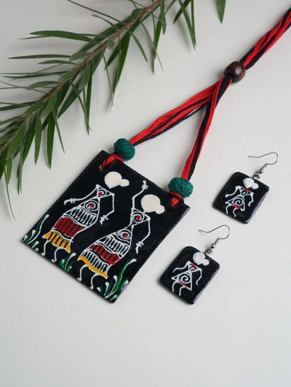 Two Girls Ceramic Handmade Nacklace With Earrings